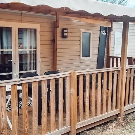 Kokua Mobil Homes Residentiels 4 Etoiles *