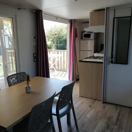 Kokua Mobil Homes Residentiels 4 Etoiles Campsite *